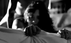 Anunt BARBATI în București - Caut tipă care să-i placă hard sex [1]. 