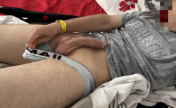 Anunt BARBATI în Iași - Bună… Sunt bi activ. Caut fete/băieți. Nu cupluri. [1]. 