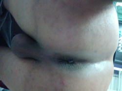 Anunt GAY în București - AM LOC.Sug si ma fut caut activ cu pula groasă [1]. 