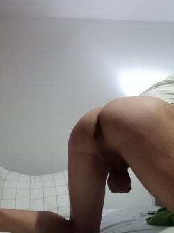 Anunt GAY în București - Îmi place să fiu futut in gură si in cur,o fac si la telefon [1]. 