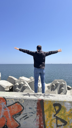 Anunt BARBATI în București - Te caut pe tine….femeie! [1]. 