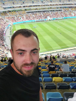 Anunt BARBATI în București - Caut  [1]. 