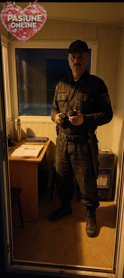 Anunt GAY în București - Pasivu caut barbati activi [1]. 