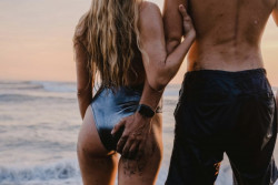 Anunt BARBATI în București - Caut partenera bisexuala [1]. 