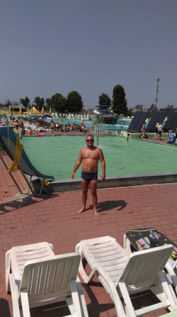 Anunt BARBATI în Sibiu - Barbat discret pentru doamne sau cupluri [1]. 