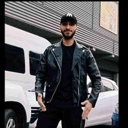 Anunt GAY în București - Sunt brunet escort activ  [1]. 