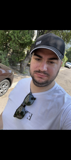 Anunt BARBATI în București - Sex  [1]. 