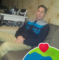 Anunt BARBATI în București - Domn 52 ani serios  [1]. 