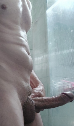 Anunt BARBATI în București - Bărbat discret pentru Domnișoare Doamne București [1]. 