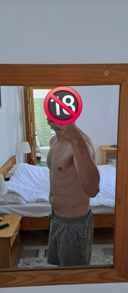 Anunt BARBATI în București - Special pentru Doamne mature 20-55 ani care stiu ce vor... [1]. 