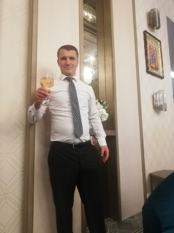 Anunt BARBATI în București - Domn 46 dotat [1]. 