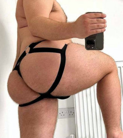 Anunt GAY în București - Pasiv discret. Am loc. Totul din placere [1]. 