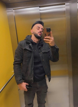 Anunt GAY în București - Top escorte  [1]. 