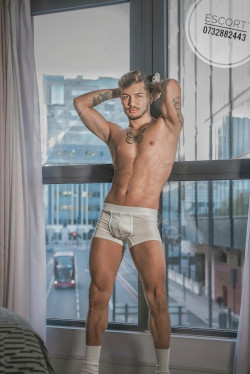 Anunt GAY în București - Mario Escort' [1]. 