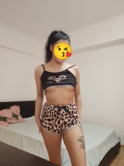 Anunt FEMEI în București - Sunt Andreea în căutarea pasiunii și a fanteziilor   [1]. 