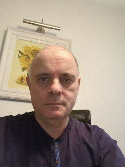 Anunt BARBATI în București - Vreau o doamna ce o vrea in cur [1]. 