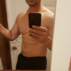Anunt GAY în București - Curios sã fac un oral [1]. 