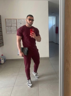 Anunt GAY în București - Dau fut [1]. 