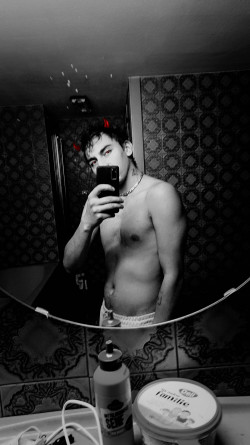 Anunt GAY în București -  Disponibil [1]. 