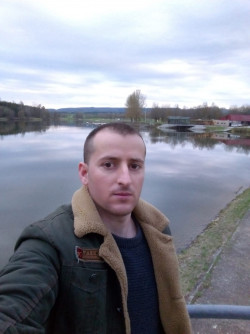 Anunt BARBATI în Bacău - Totul din placere  [1]. 