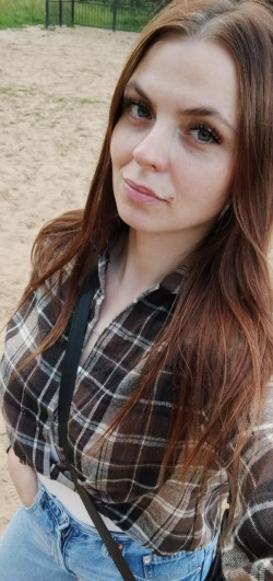 Anunt FEMEI în București - Caut un bărbat pentru a construi o relație solidă [1]. 