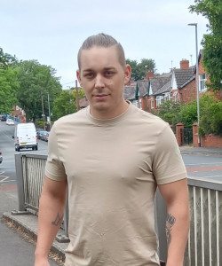 Anunt BARBATI în Ialomița - Bărbat 28ani 18Cm [1]. 