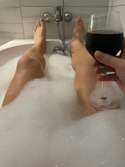 Anunt FEMEI în București - 21 cm pentru cupluri domne sau domnisoare [1]. 