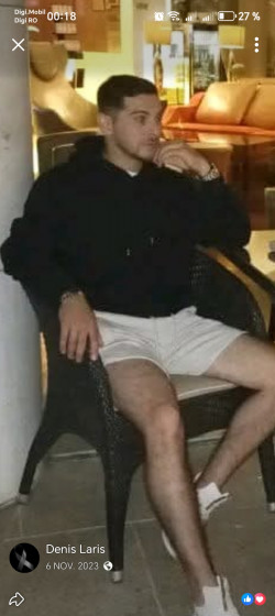 Anunt BARBATI în București - Sunt gay [1]. 