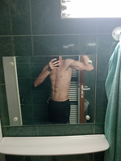 Anunt BARBATI în Timișoara - Băiat tânăr și dotat [1]. 