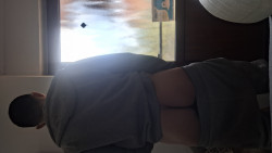 Anunt BARBATI în Timișoara - Tânăr pasiv, horny rau de tot, satisfac și 18 cm [1]. 