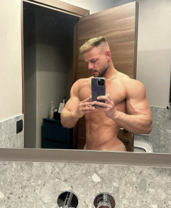 Anunt GAY în București - Christian-Escorta [1]. 
