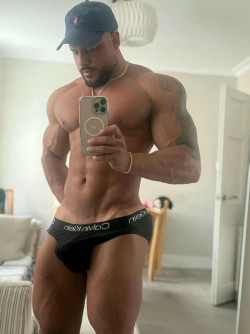 Anunt GAY în București - Christian-Escorta [1]. 