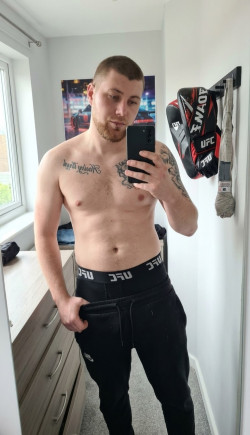 Anunt BARBATI în Vaslui - Bărbat tânăr pentru femei sexy xxx [1]. 