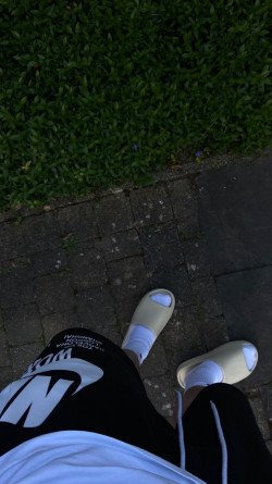 Anunt GAY în București - Escortă pasiv  [1]. 