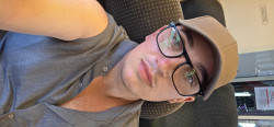 Anunt GAY în București - Bună, eu sunt Nicolas, am 25 de ani, 1,68 m și 97kg [1]. 