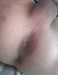 Anunt GAY în Vâlcea - Sunt pasiv caut activ   [1]. 