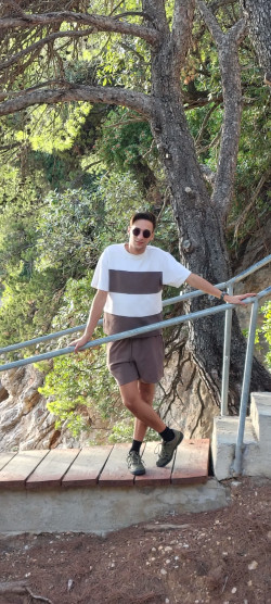 Anunt GAY în București - Pasiv, 25 de ani in Bucuresti sector 3 [1]. 