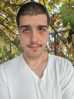 Anunt GAY în Arges - Sunt Homosexual (nu Bisexual) din Căteasca. [1]. 