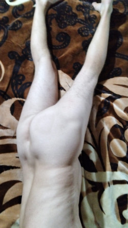 Anunt GAY în Iași - PENTRU DOMNII DOTATII.... [1]. 
